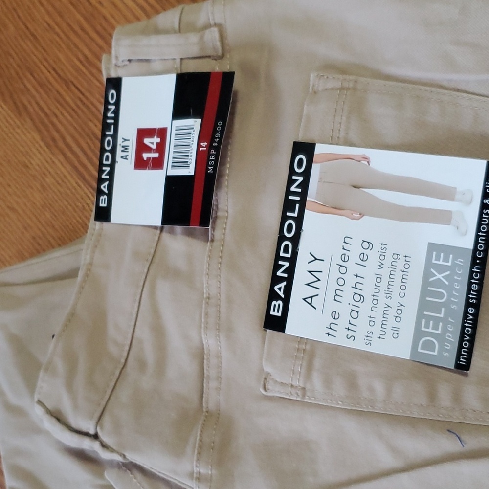 Bandolino Khaki Straight Leg Jean